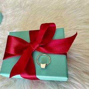 Tiffany and Co. Gehry Torque Ring Size 5